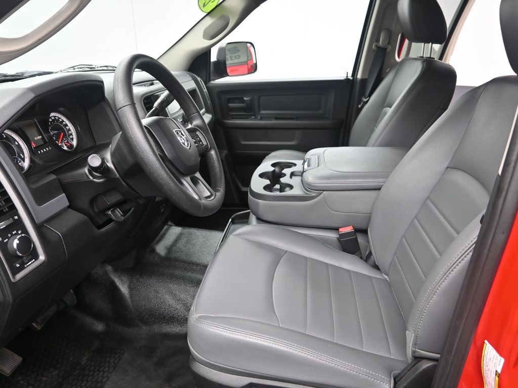 2016 Ram 3500 Tradesman photo 9