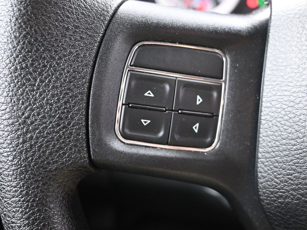 2016 Ram 3500 Tradesman photo 16
