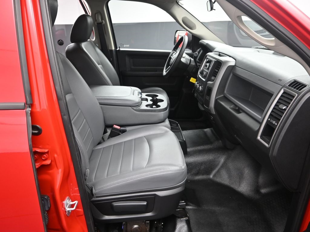 2016 Ram 3500 Tradesman photo 27