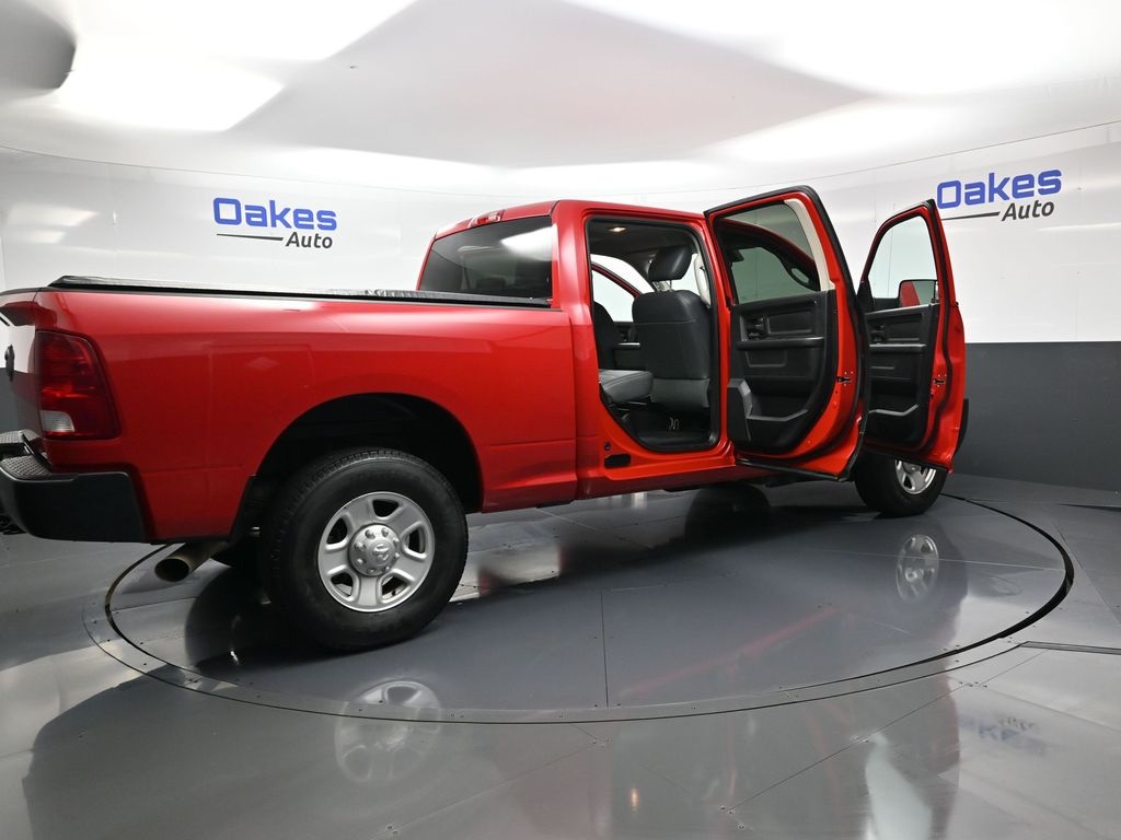 2016 Ram 3500 Tradesman photo 44