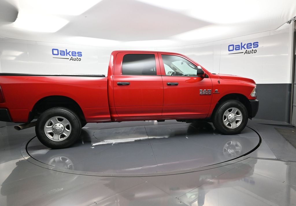 2016 Ram 3500 Tradesman photo 4