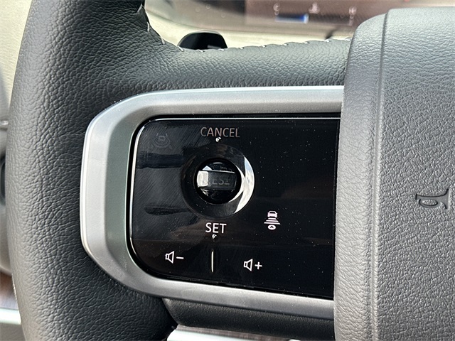 2025 Aspen White Tricoat Nissan Armada SL 4X4 SUV