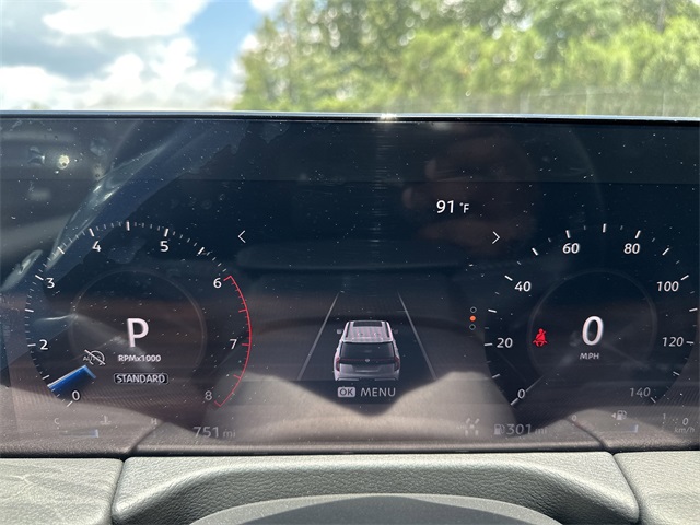 2025 Aspen White Tricoat Nissan Armada SL 4X4 SUV
