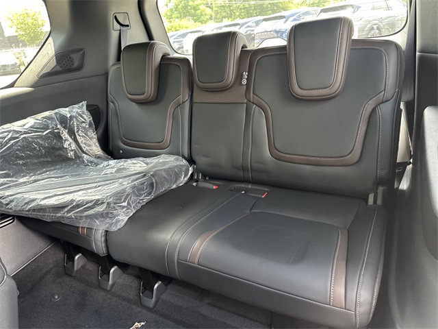 2025 Aspen White Tricoat Nissan Armada SL 4X4 SUV