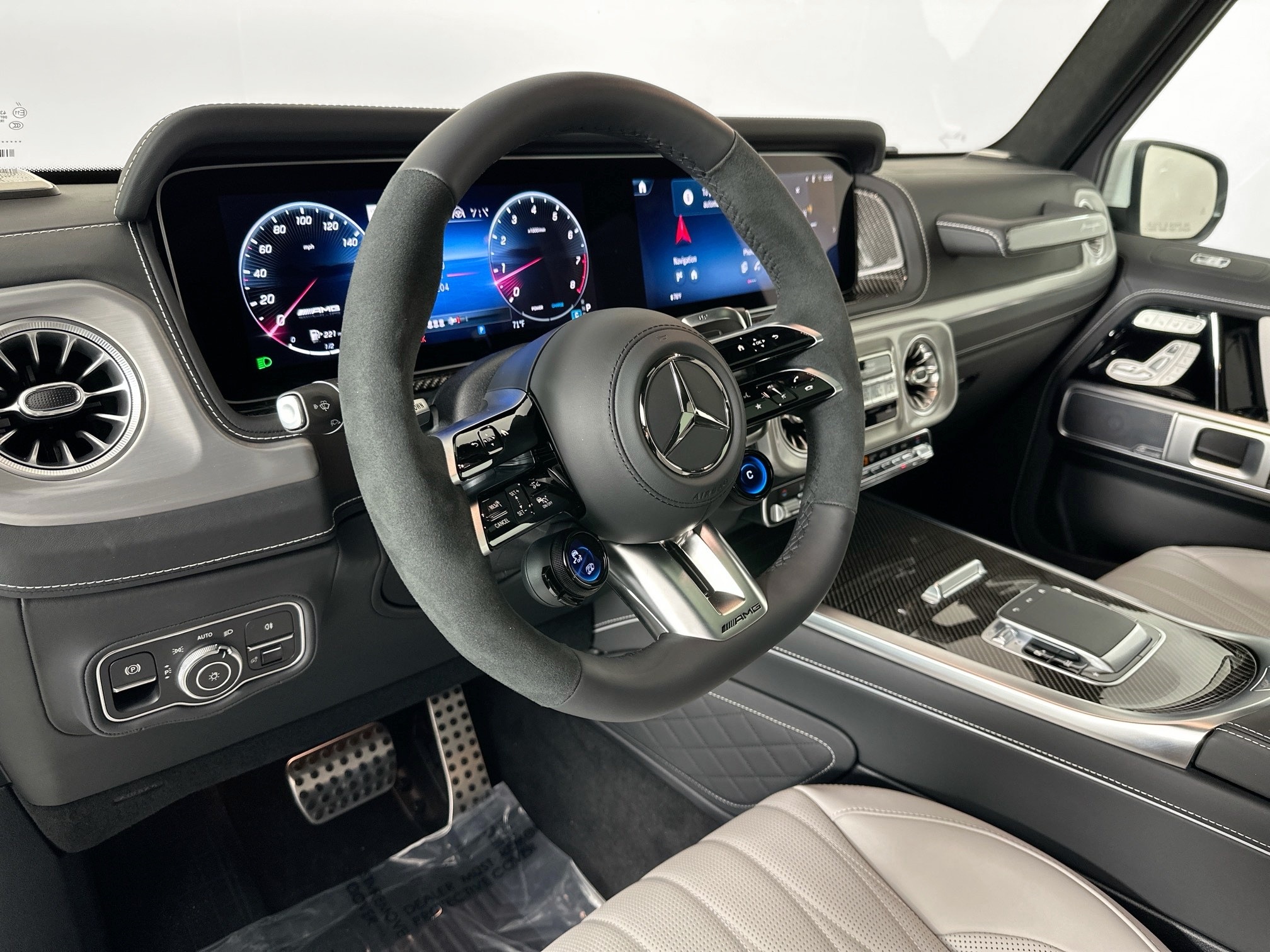 used 2025 Mercedes-Benz G-Class car, priced at $259,998