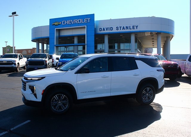 new 2026 Chevrolet Traverse car, priced at $43,795