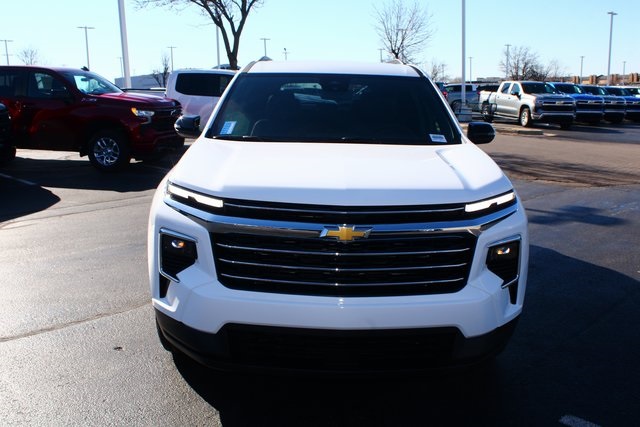 new 2026 Chevrolet Traverse car, priced at $43,795