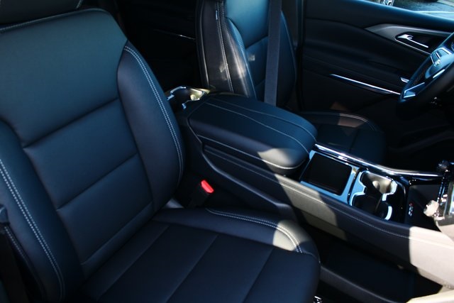 new 2026 Chevrolet Traverse car, priced at $43,795