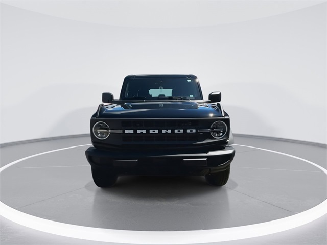2025 Ford Bronco Base photo 3