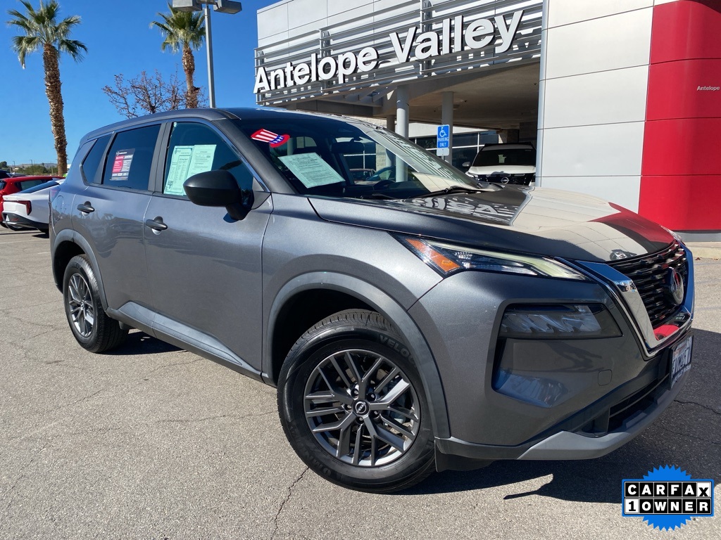 2023 Nissan Rogue S's photo