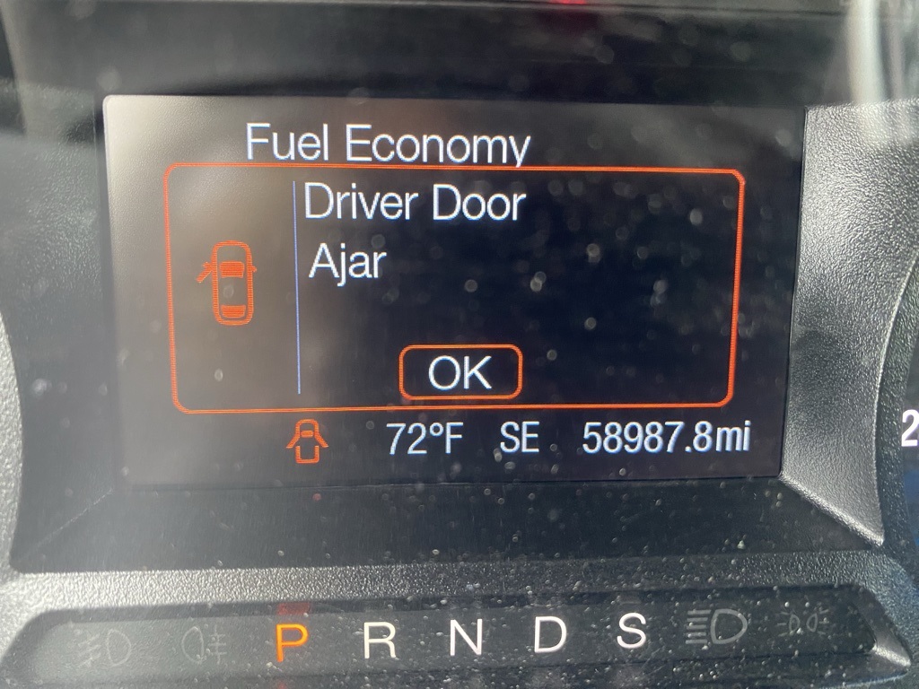 2016 Ford Fusion SE photo 11