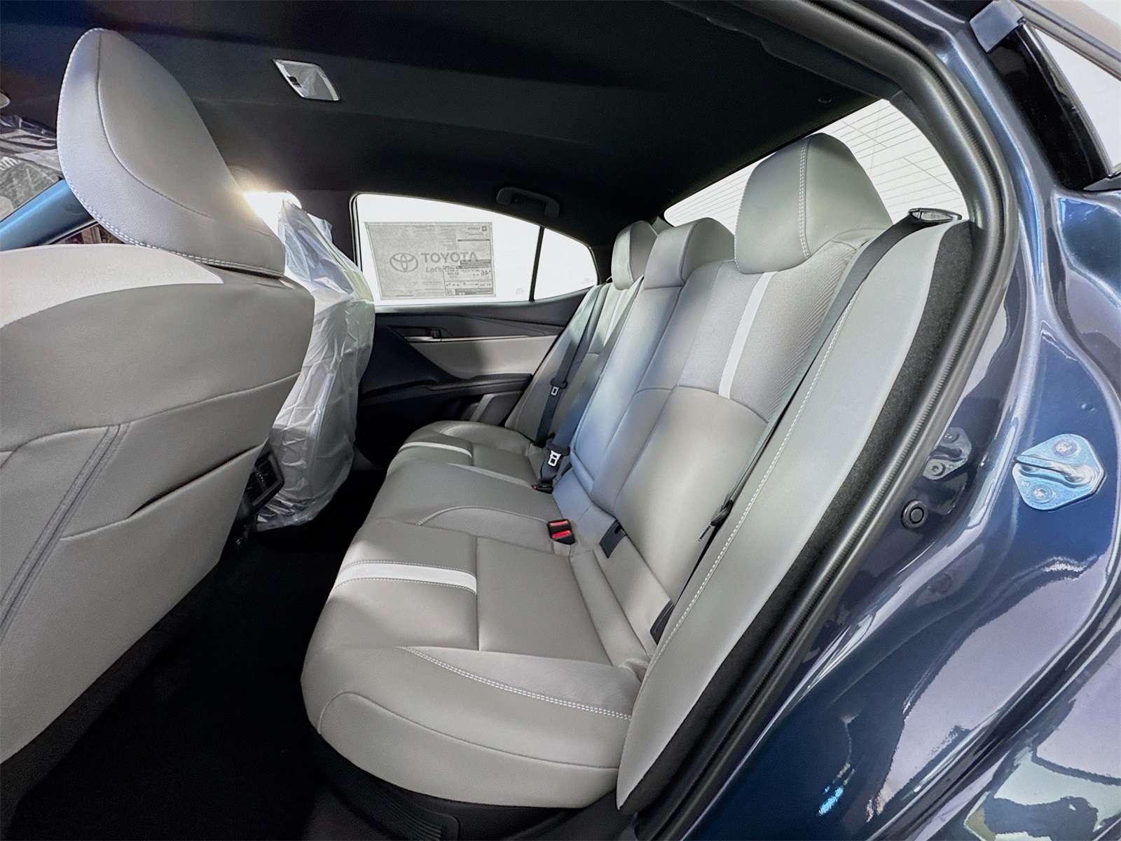 2026 Toyota Camry SE photo 12