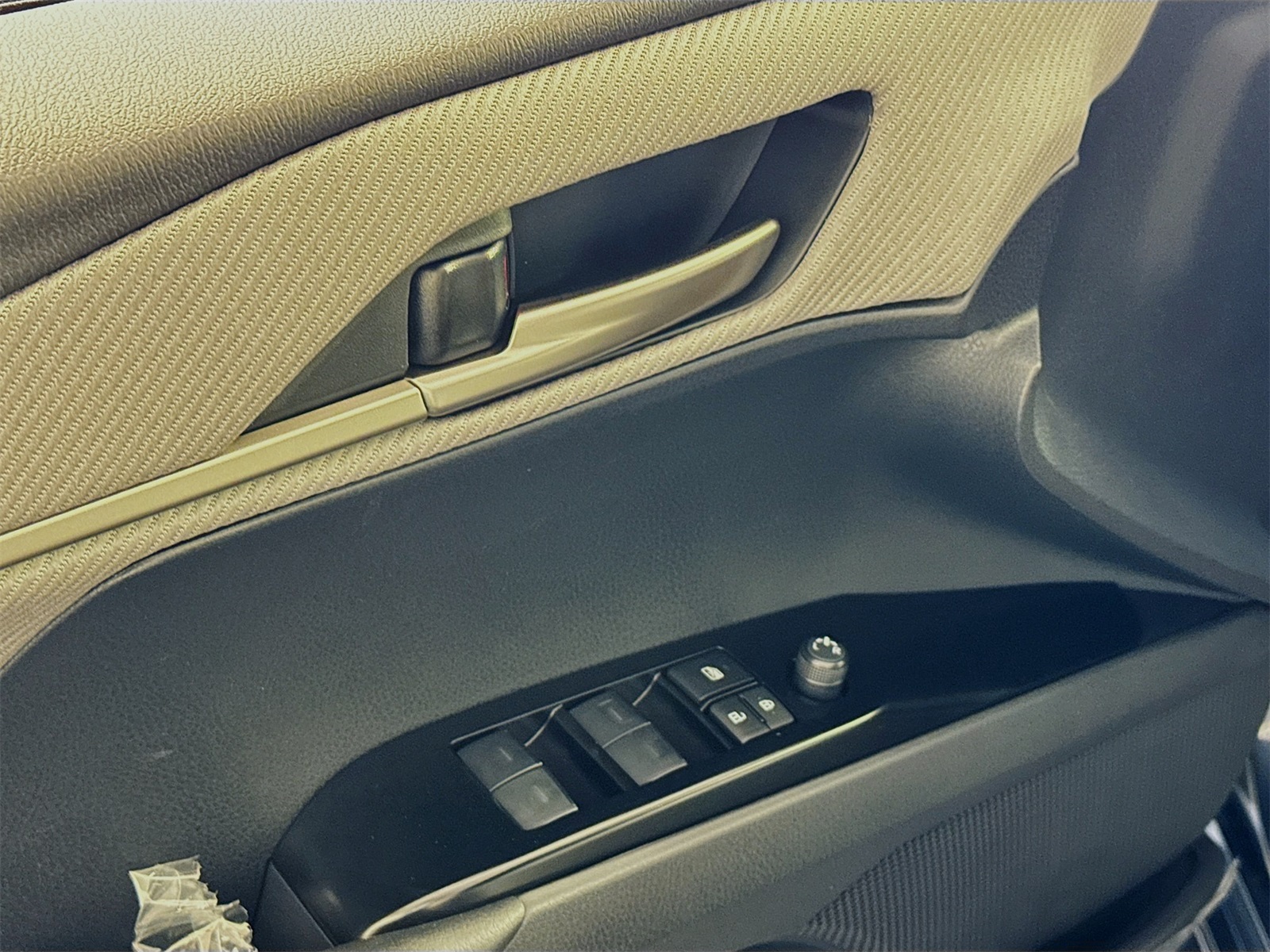 2026 Toyota Camry SE photo 14