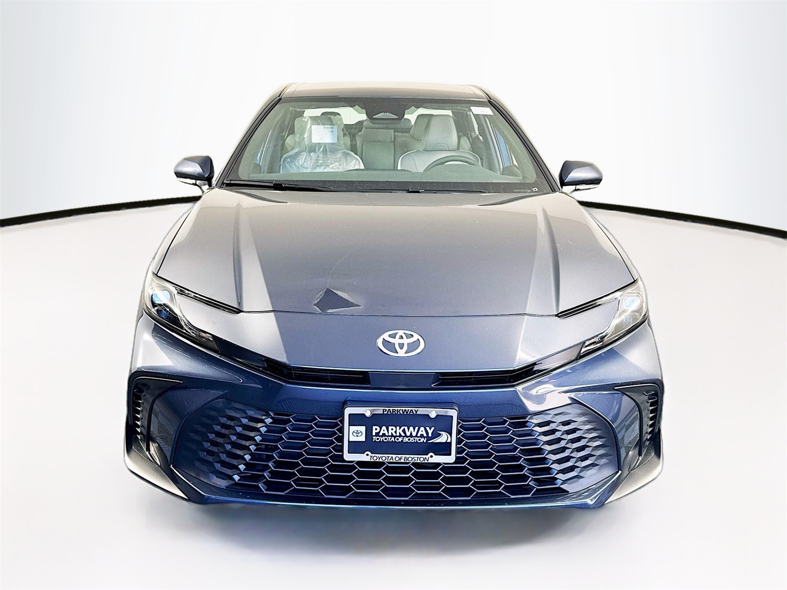 2026 Toyota Camry SE photo 2