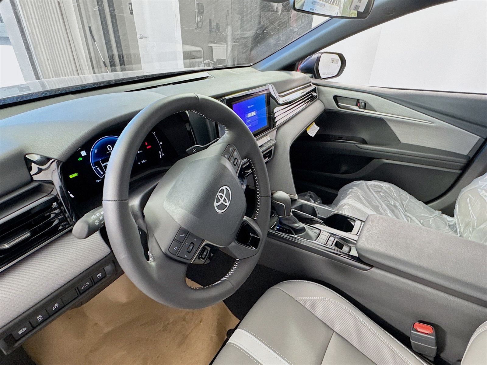 2026 Toyota Camry SE photo 7