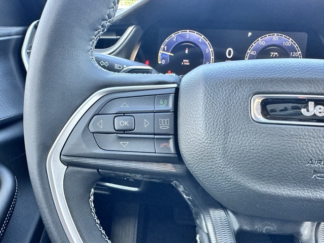 2025 Jeep Grand Cherokee Altitude X photo 15