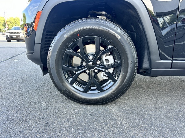 2025 Jeep Grand Cherokee Altitude X photo 35