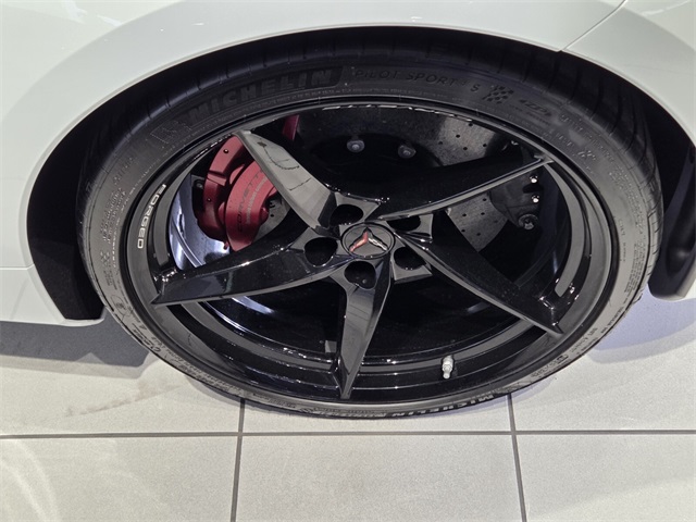 2026 Chevrolet Corvette E-Ray 3LZ photo 2