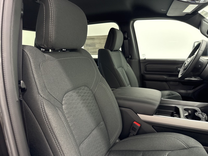 2025 Ram 1500 Tradesman photo 13