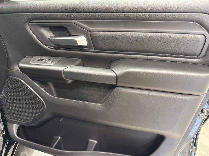 2025 Ram 1500 Tradesman photo 14