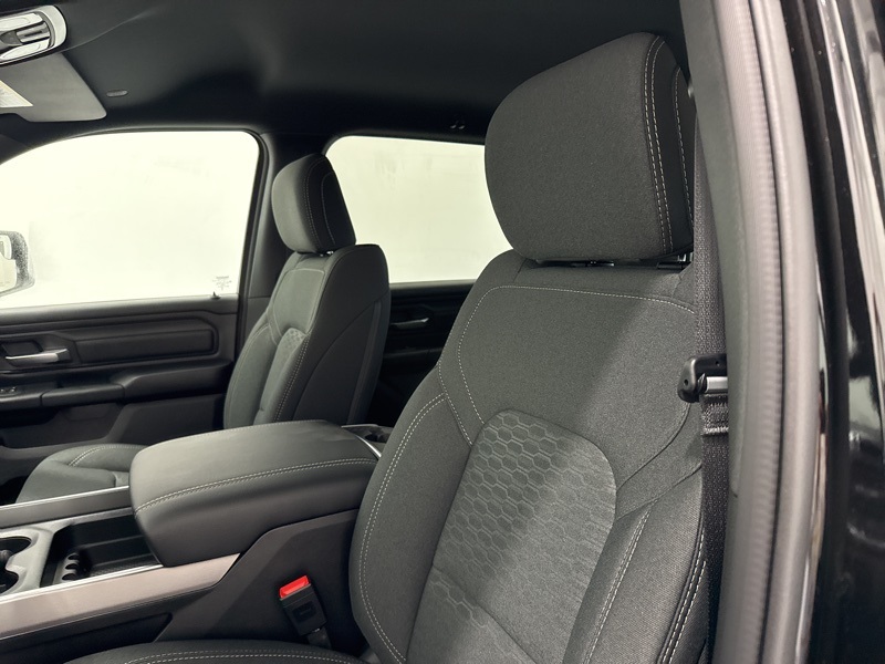 2025 Ram 1500 Tradesman photo 18