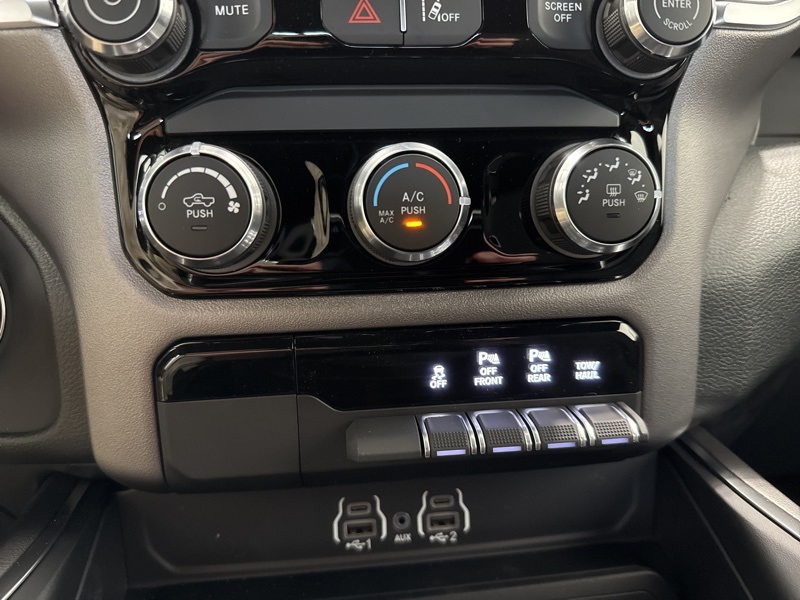 2025 Ram 1500 Tradesman photo 28