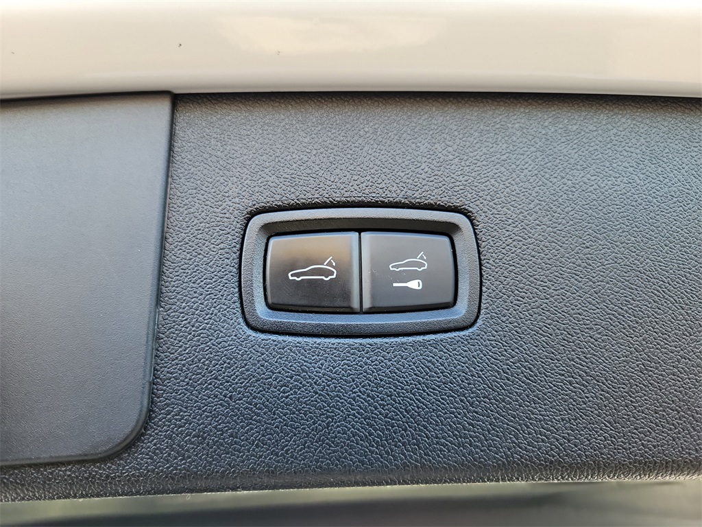 used 2019 Porsche Cayenne car, priced at $29,988