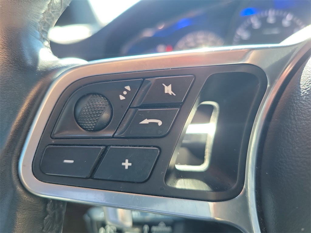 used 2019 Porsche Cayenne car, priced at $29,988