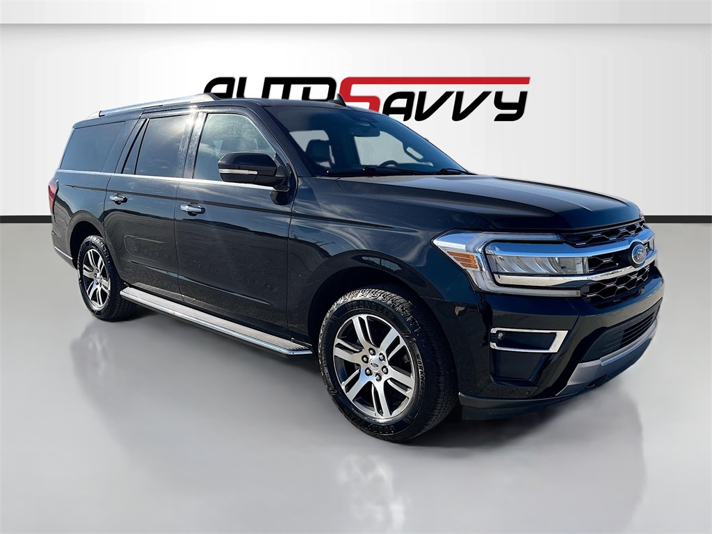2023 Ford Expedition Limited's photo