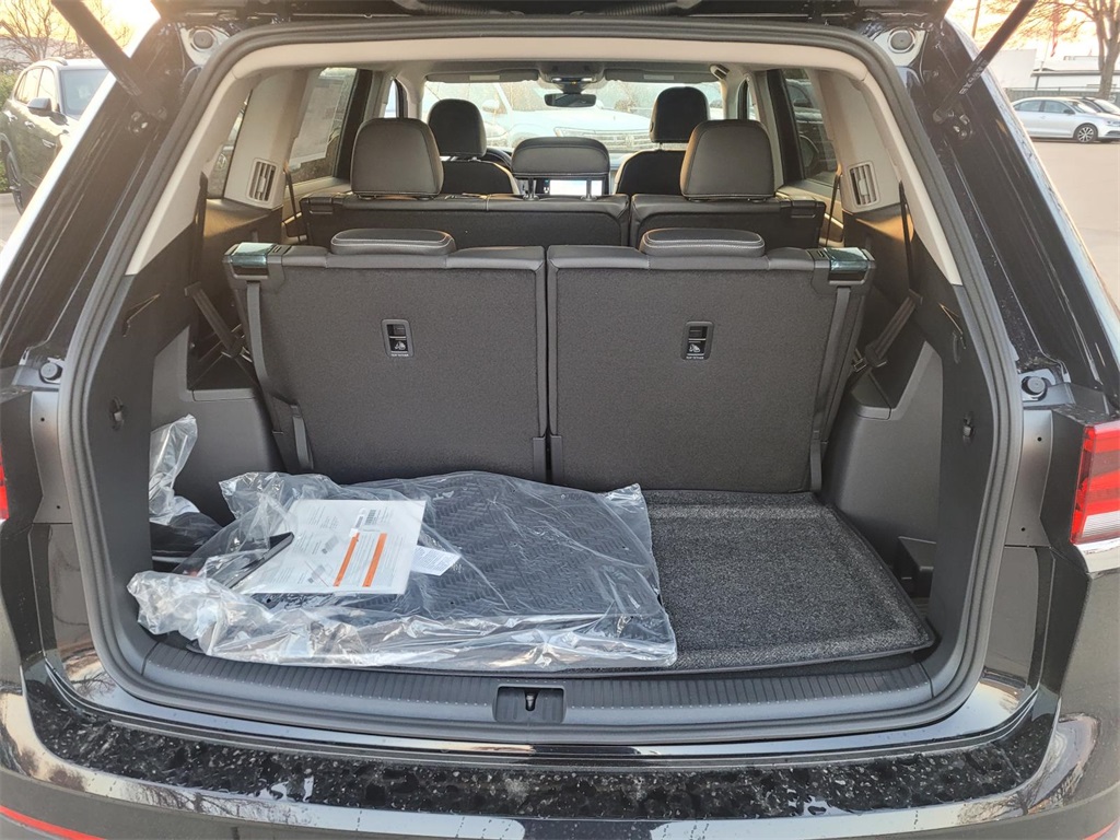 new 2026 Volkswagen Atlas car, priced at $35,906