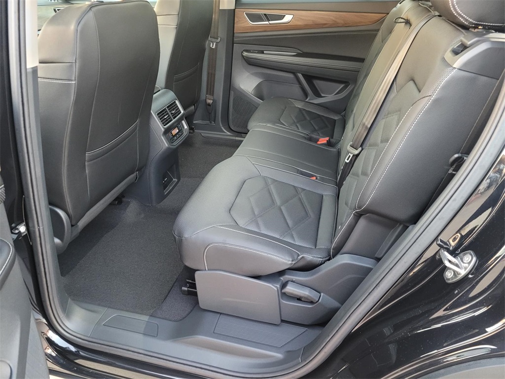 new 2026 Volkswagen Atlas car, priced at $35,906