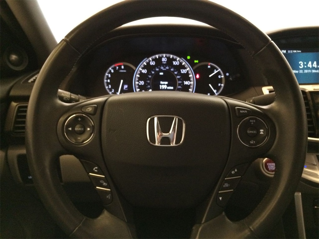 2014 Honda Accord Touring - M1075A