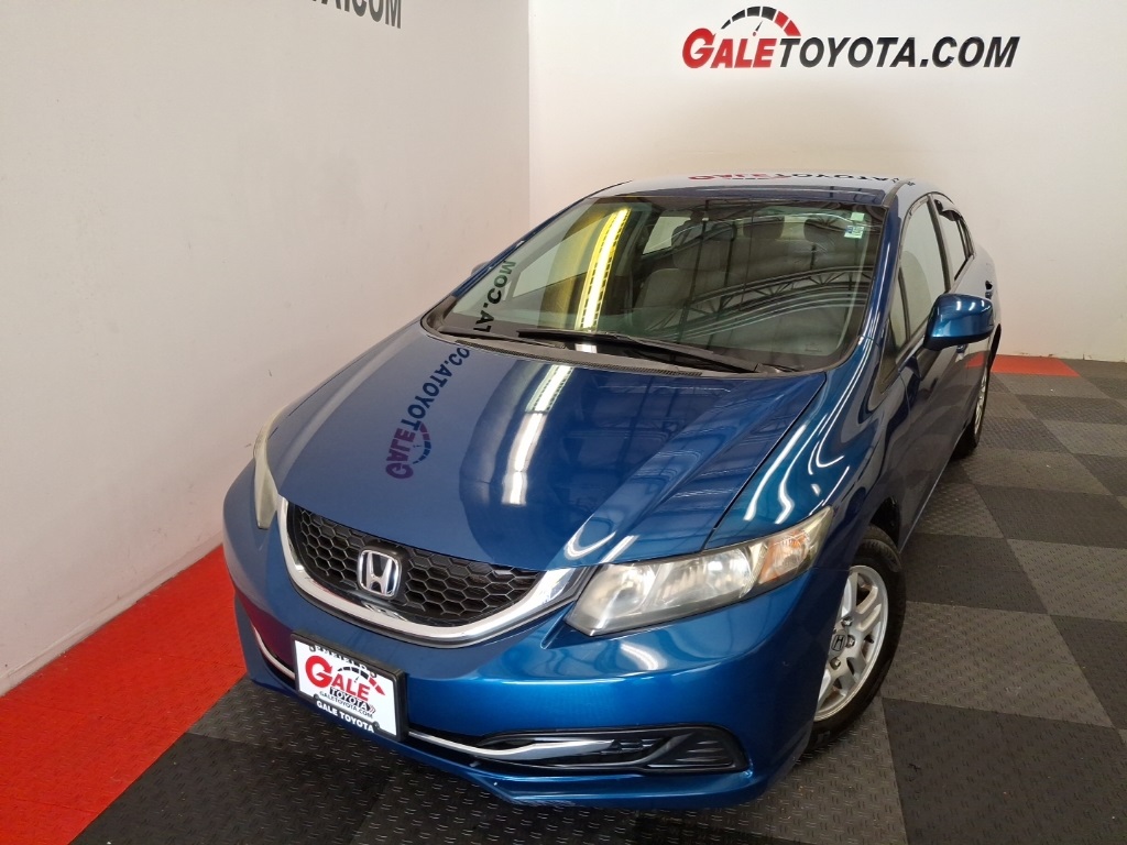 Used 2013 Honda Civic LX with VIN 19XFB2F51DE266689 for sale in Enfield, CT