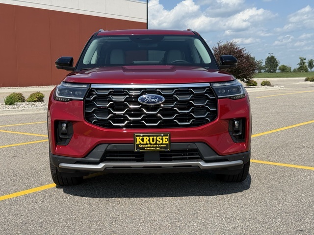 2025 Ford Explorer Platinum