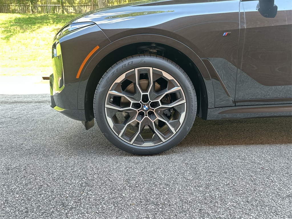 X7 M60i