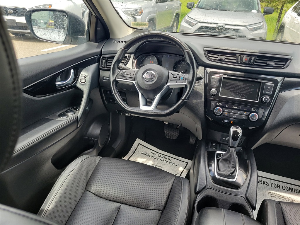 2022 Brilliant Silver Metallic Nissan Rogue Sport SL AWD SUV