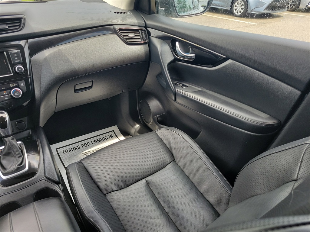 2022 Brilliant Silver Metallic Nissan Rogue Sport SL AWD SUV