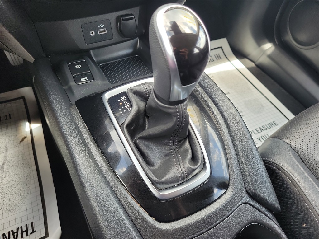 2022 Brilliant Silver Metallic Nissan Rogue Sport SL AWD SUV