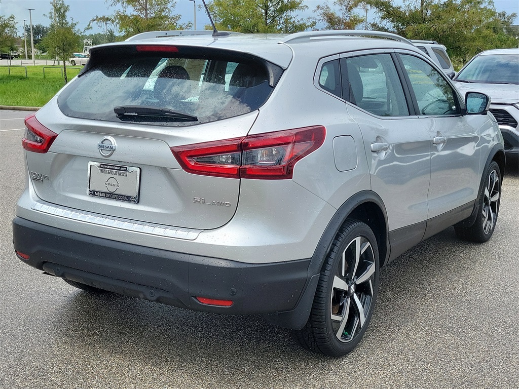 2022 Brilliant Silver Metallic Nissan Rogue Sport SL AWD SUV