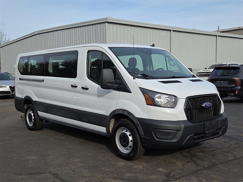 2022 Ford Transit Passenger Van XL's photo