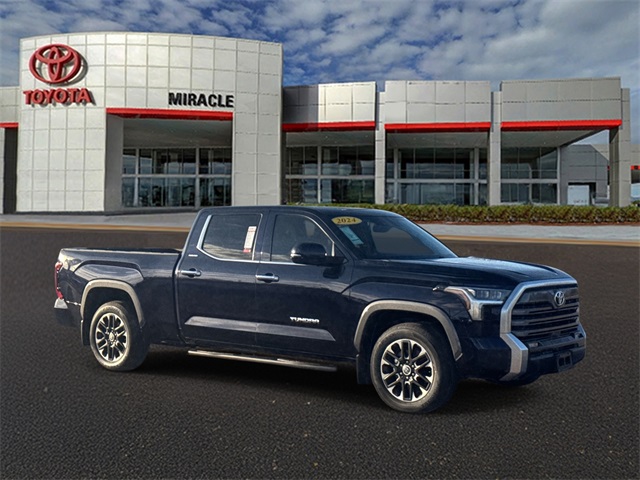 2024 Toyota Tundra Limited's photo