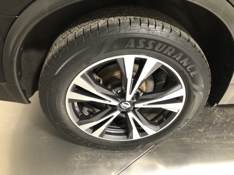 2017 Nissan Rogue SL photo 9