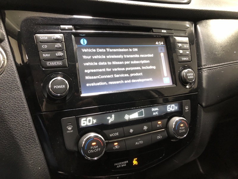 2017 Nissan Rogue SL photo 25