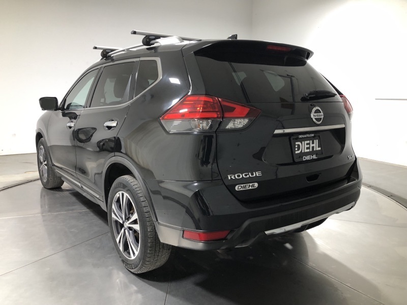 2017 Nissan Rogue SL photo 5