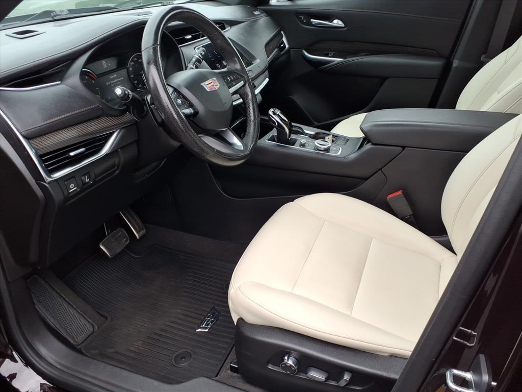 used 2020 Cadillac XT4 car, priced at $16,900