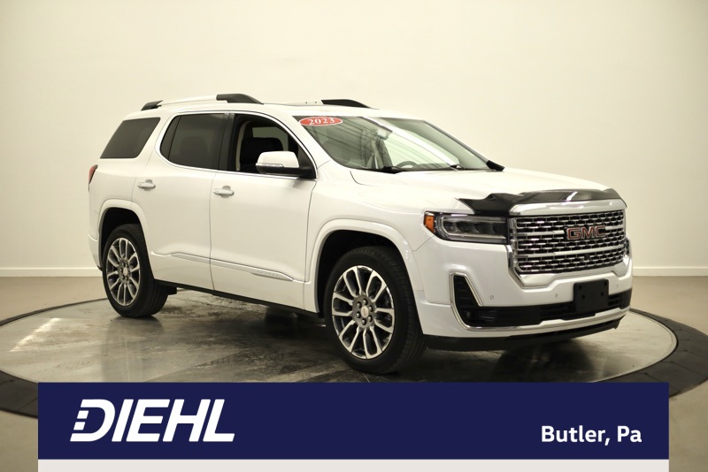 2023 GMC Acadia Denali's photo