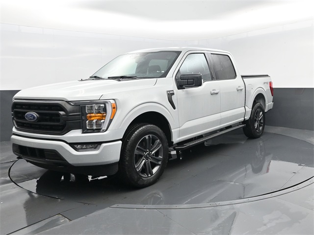 2023 Ford F-150 XLT photo 2