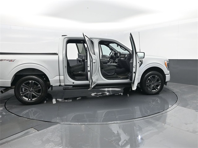 2023 Ford F-150 XLT photo 28