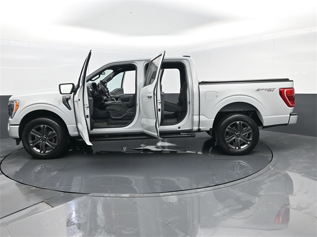 2023 Ford F-150 XLT photo 30