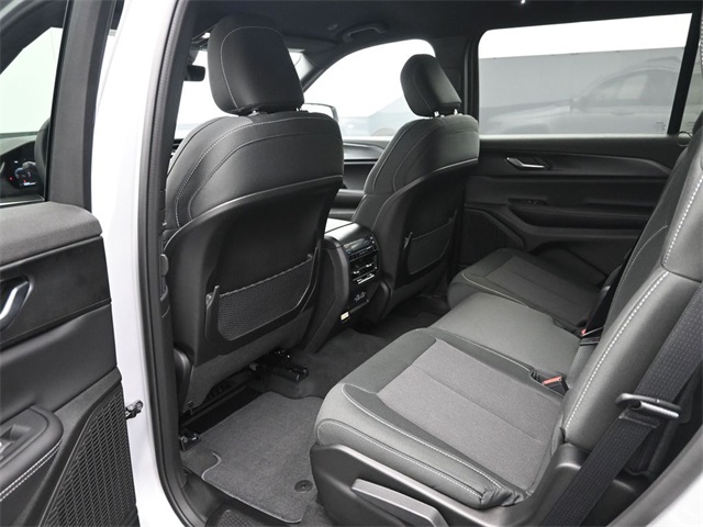 new 2025 Jeep Grand Cherokee L car, priced at $39,564